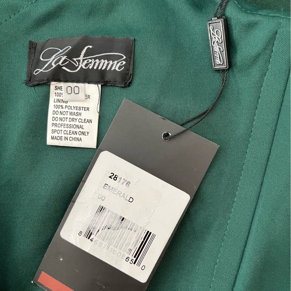 La Femme One-Shoulder Jersey Gown - Emerald Green - Picture 5 of 6